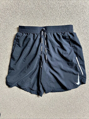 Nike Dri-FIT athletic shorts Athletic Shorts in Black Size Small